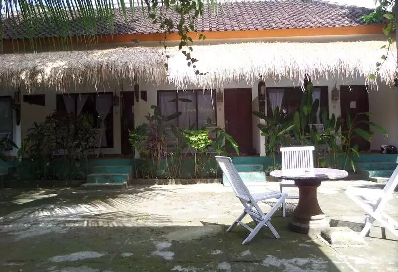 Majatalo Salty Sea Guesthouse