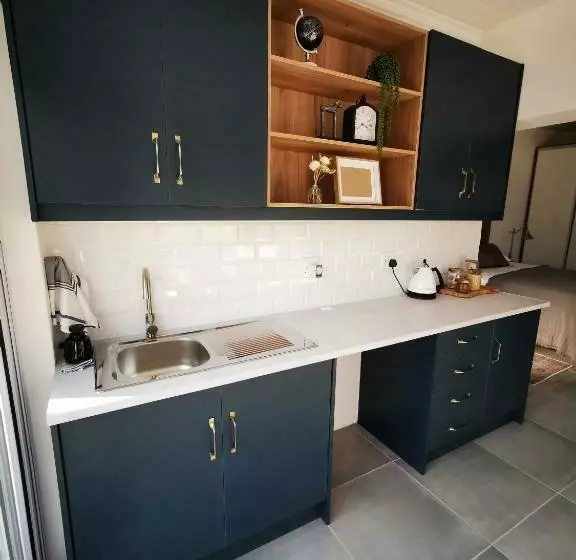 پانسیون 10 Jock Meiring Guesthouse Unit 1