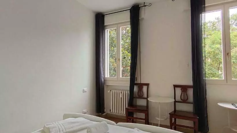 پانسیون Goldmine Guest House 2