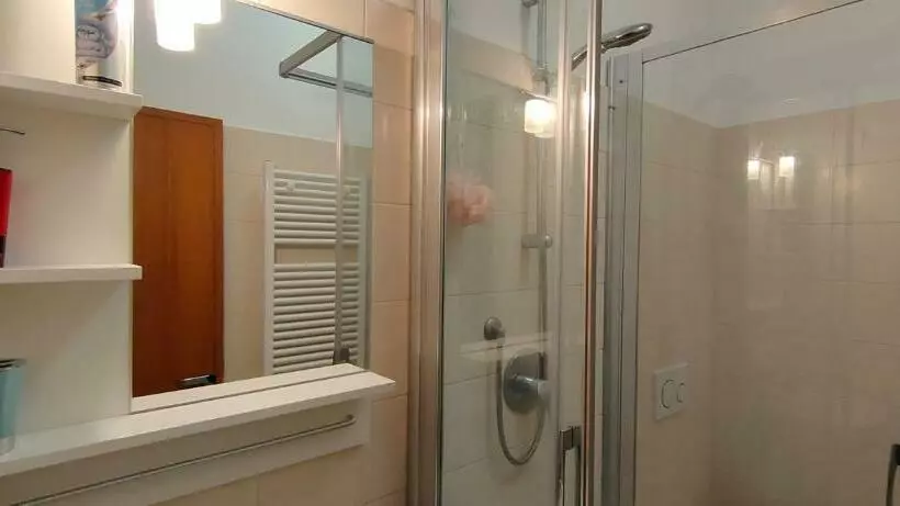 پانسیون Goldmine Guest House 2