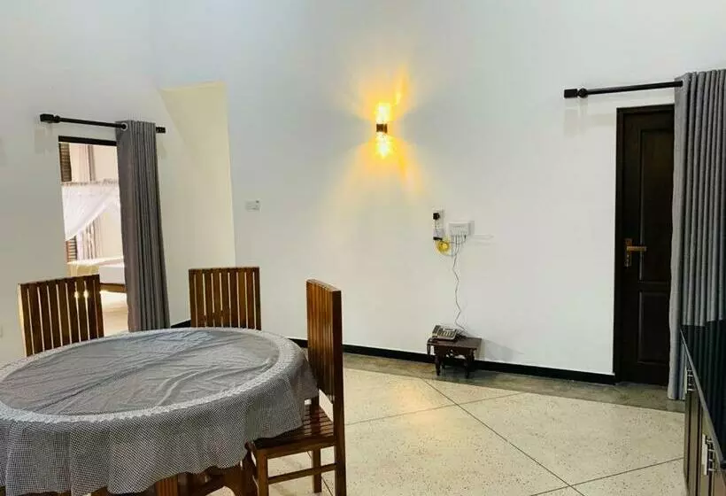Majatalo S&s Villa