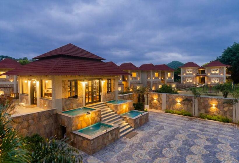 Sarasiruham Resort  Private Pool Villa In Udaipur