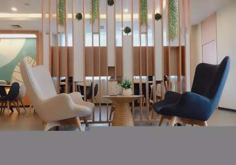 Hotel Hanting Guangzhou Yantang Metro Station