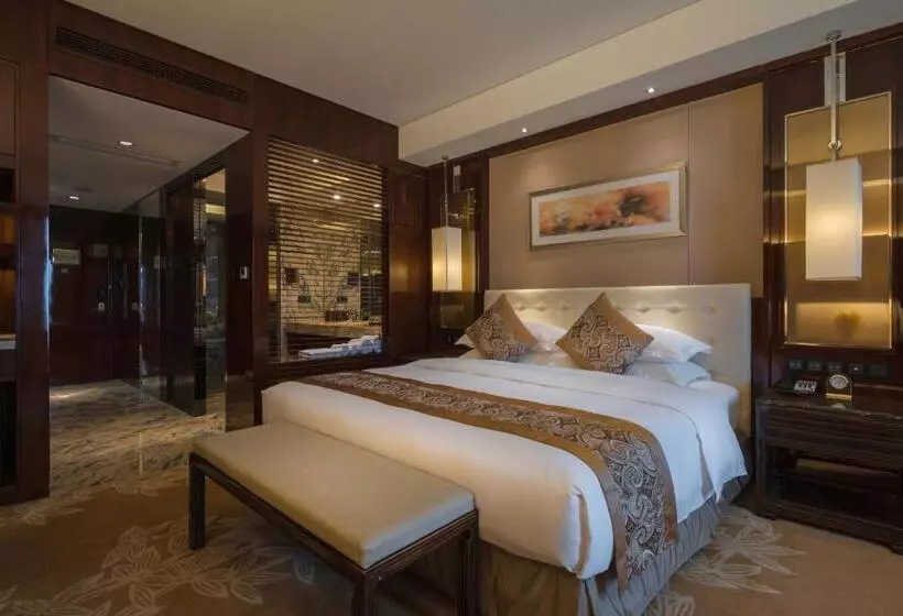 בית מלון כפרי Happiness