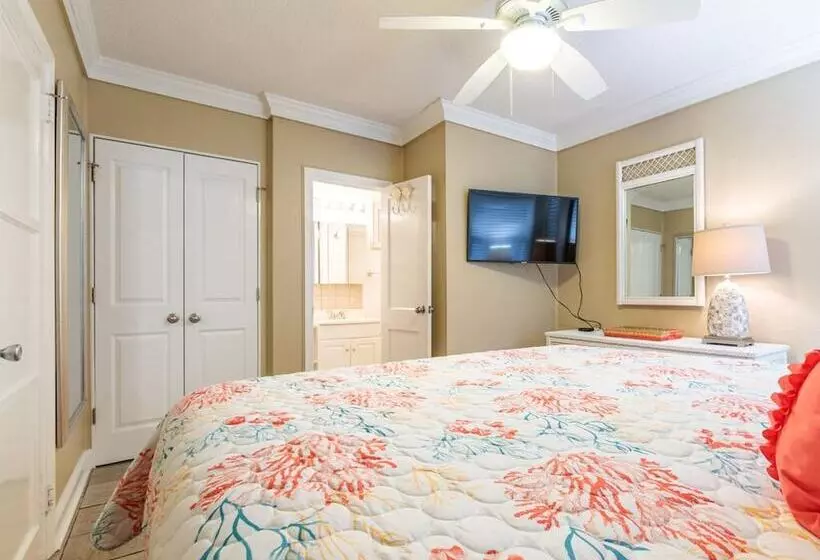 Captains Quarters B