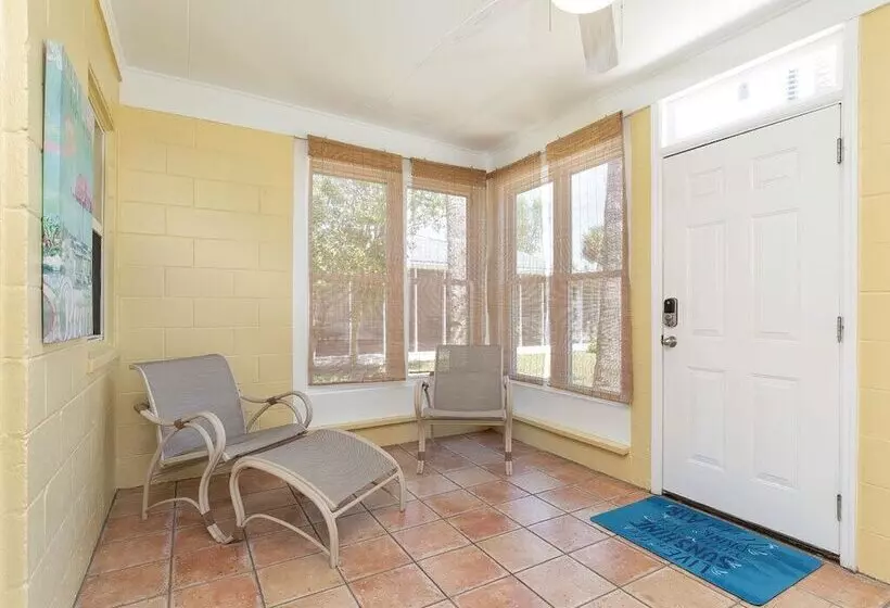 Captains Quarters B