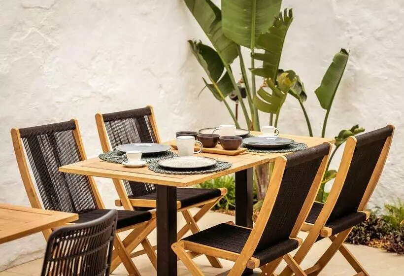 El Consul Mao   Hotel Boutique