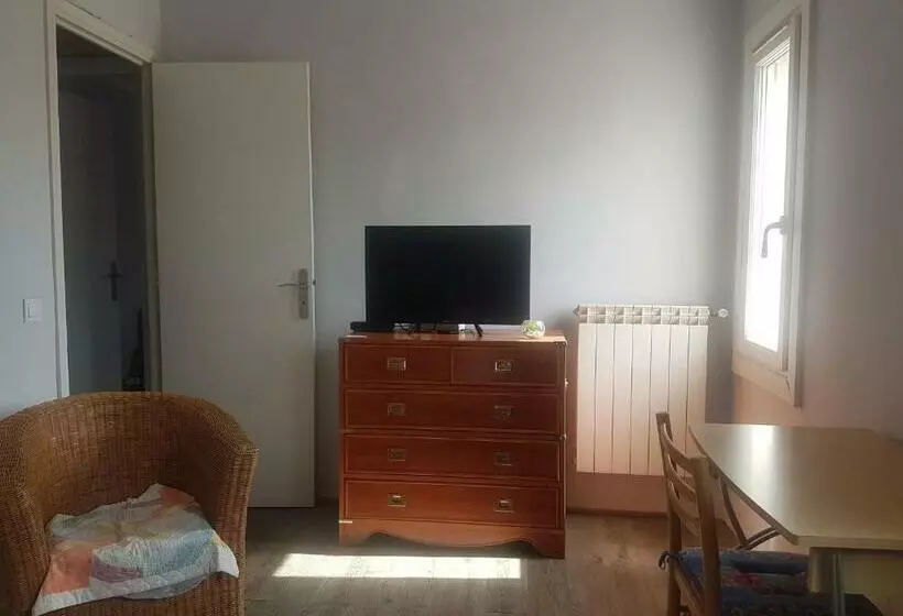 Majatalo 1er Etage Privatif Dans Une Maison