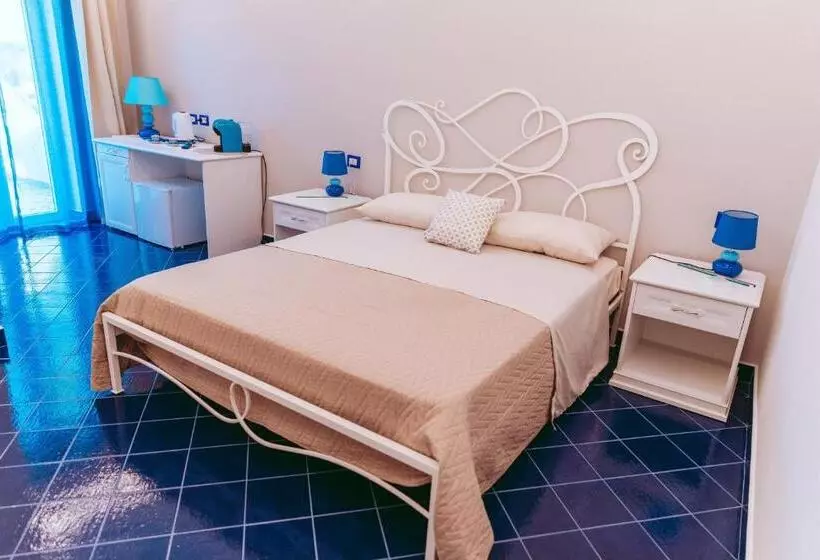 ペンション Santa Margherita Suite   Chiaiolella