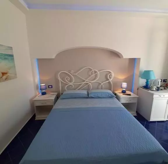 ペンション Santa Margherita Suite   Chiaiolella