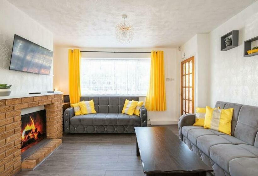 Cosy House #lea Hall Train Station #bhx #nec #nia