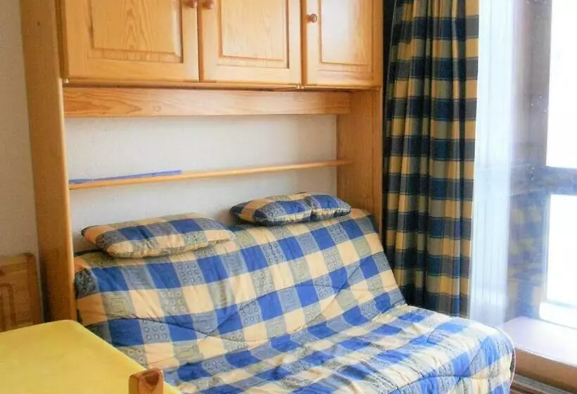 Appartement Tout Confort Skis Aux Pieds Avec Balcon Et Piscine Chauffée   Fr 1 267 210