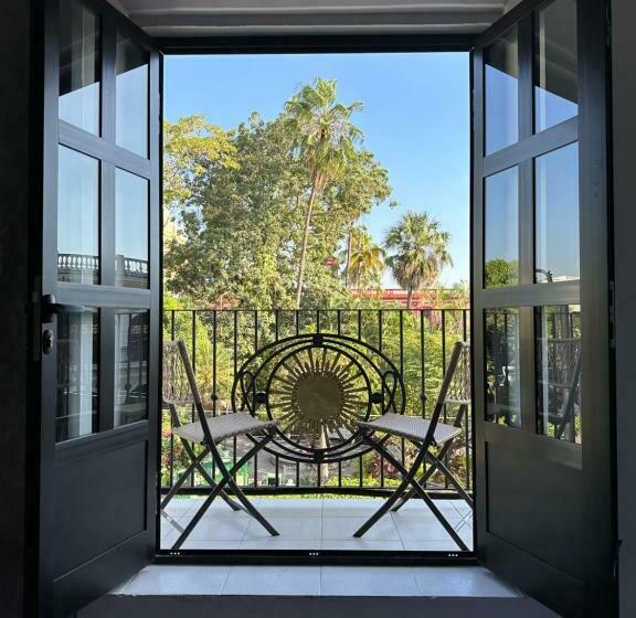 هتل Boutique Casa Degollado