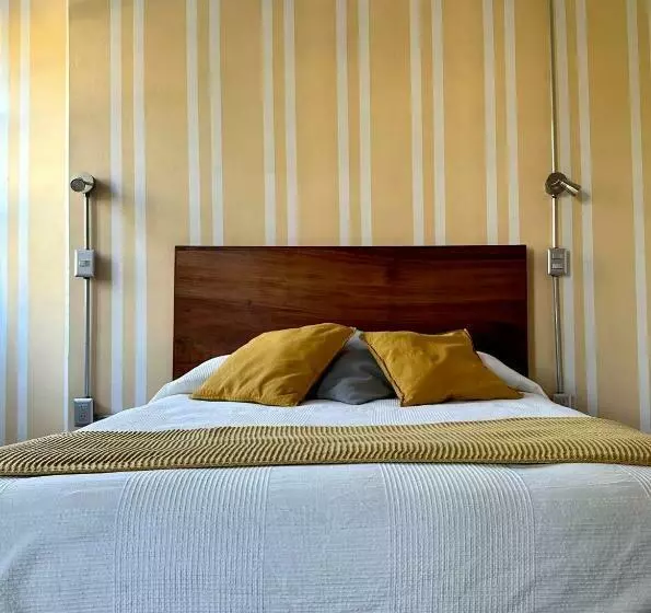 هتل Boutique Casa Degollado