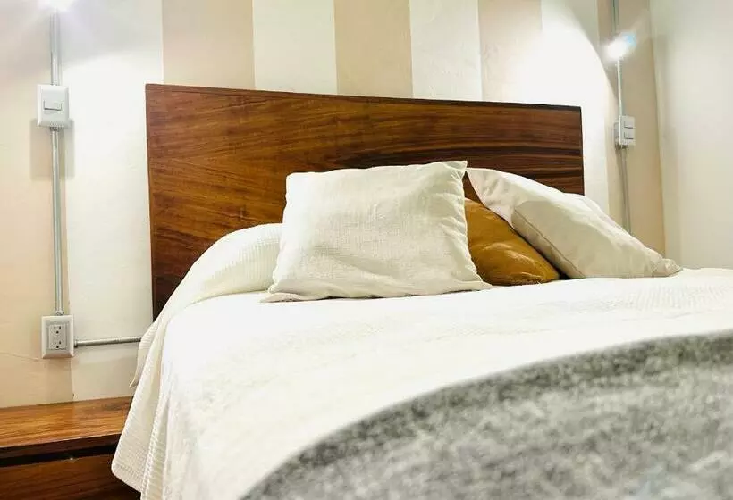 هتل Boutique Casa Degollado