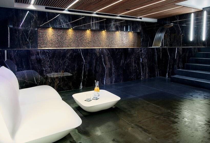 Отель Mypalace León