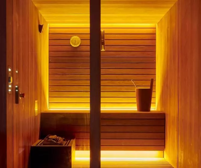 هتل Mypalace León