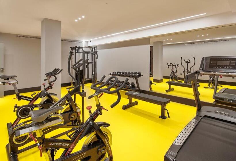 Отель Mypalace León