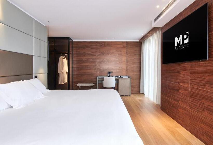 Отель Mypalace León