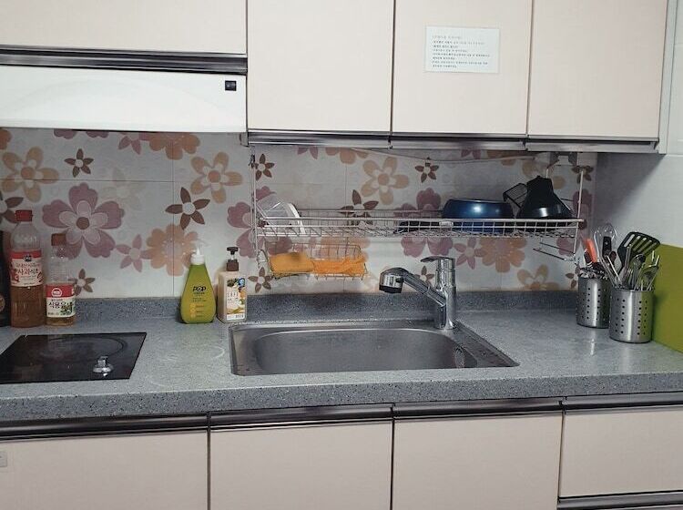 ペンション Irich House