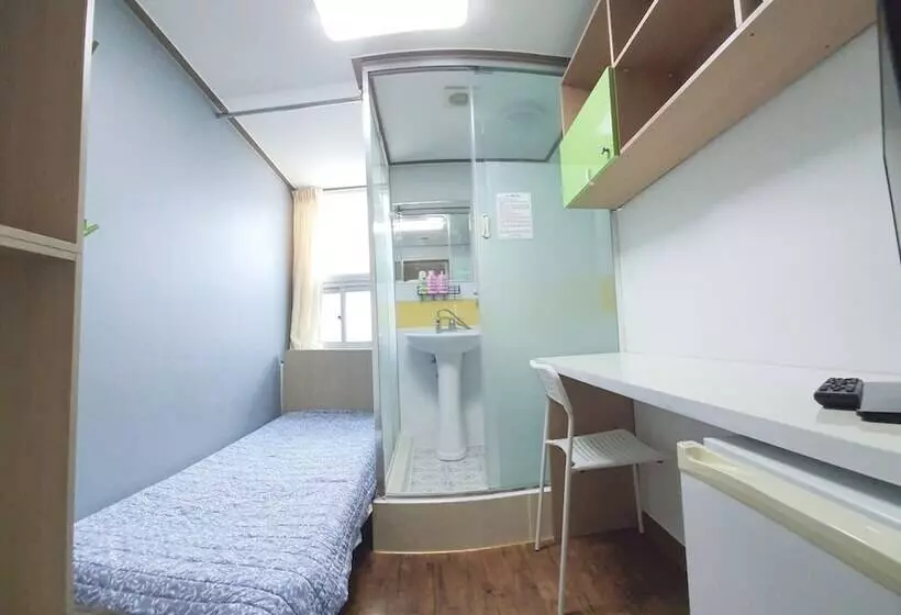 ペンション Irich House