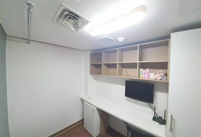 ペンション Irich House