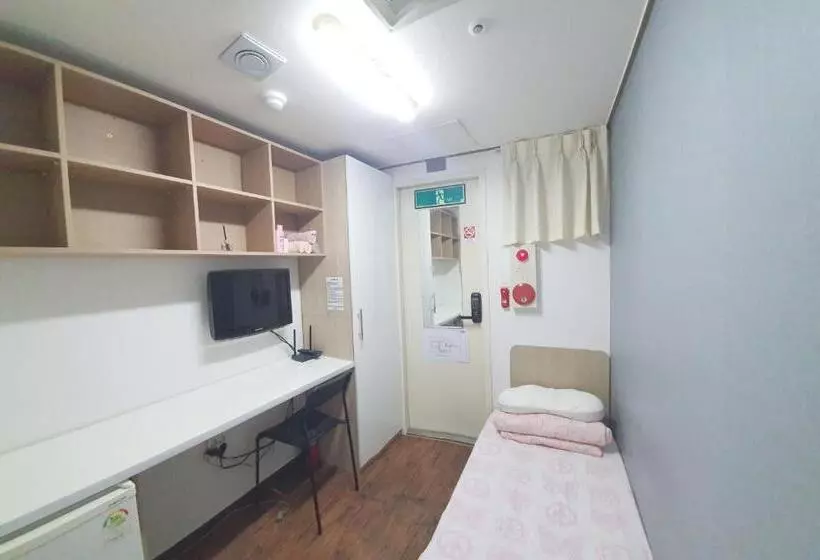 ペンション Irich House