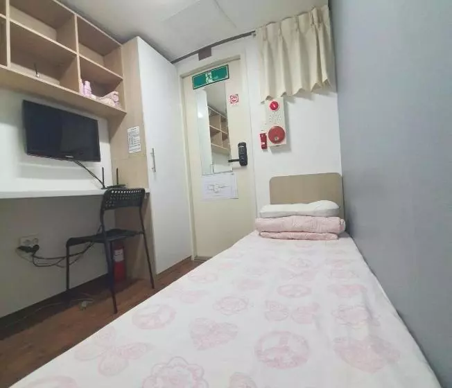 ペンション Irich House