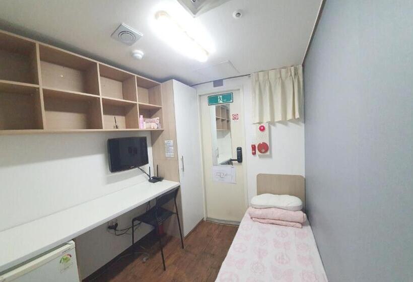 ペンション Irich House