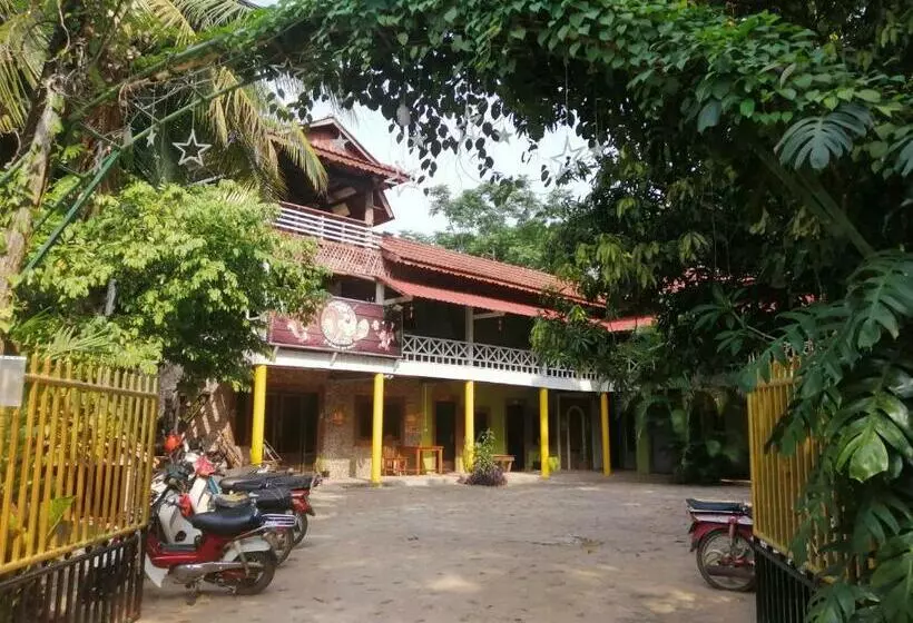 پانسیون Kep Melting Potes