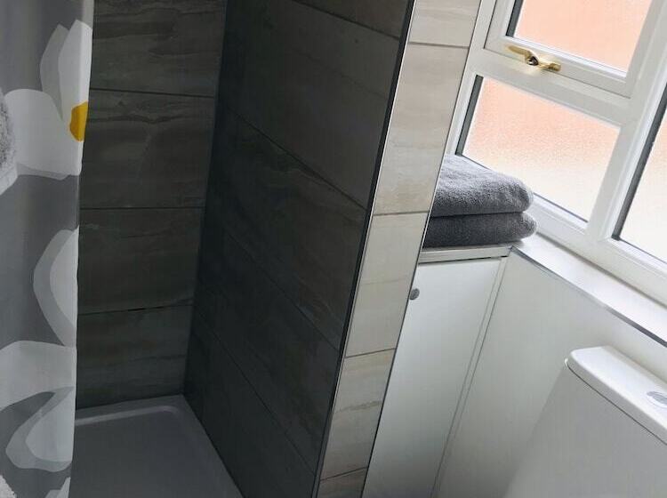 Character Town Centre ,1 Bed Flat, Boston