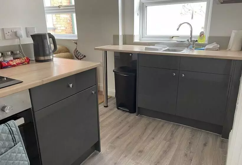 Character Town Centre ,1 Bed Flat, Boston