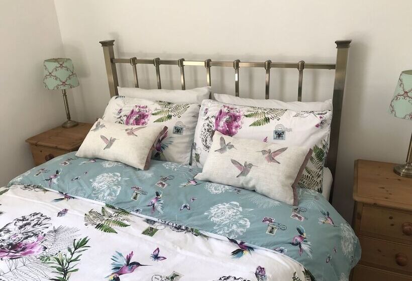 Character Town Centre ,1 Bed Flat, Boston