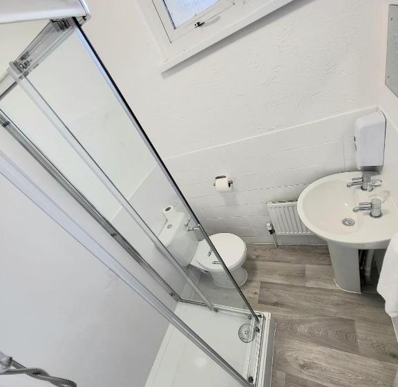 Beach Hotel Torbay B&b