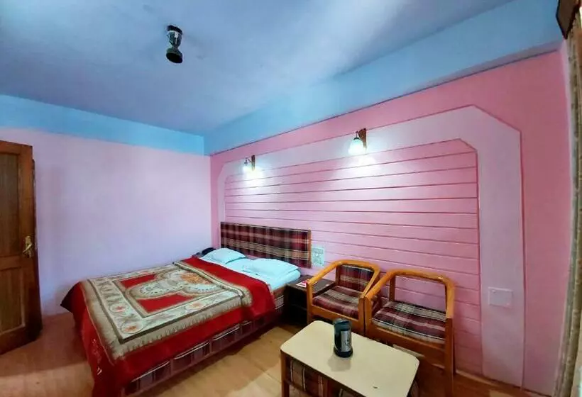 ホテル Goroomgo Radha Continental Nainital