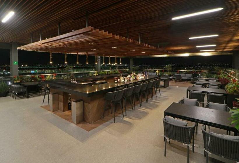 فندق Holiday Inn & Suites   Mexico Felipe Angeles Airport, An Ihg