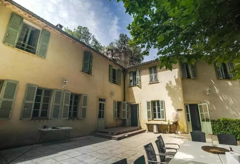 ホテル Montrieux Le Hameau
