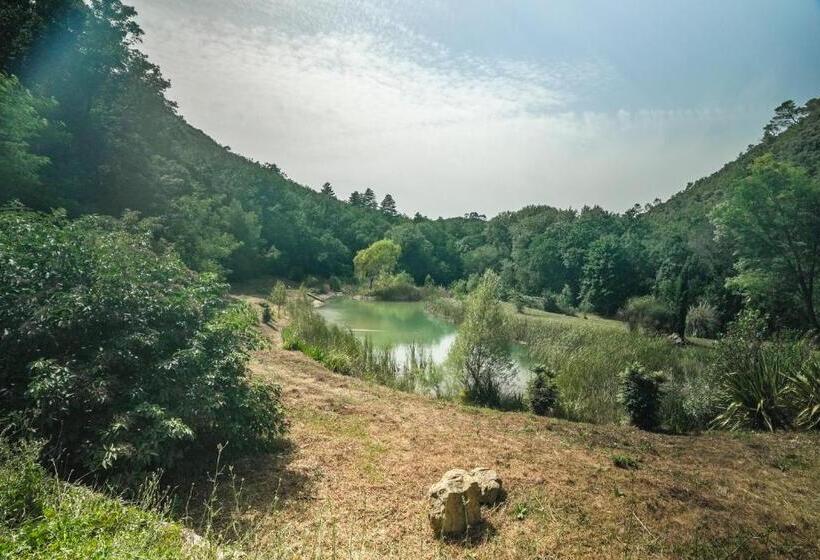 בית מלון כפרי Montrieux Le Hameau