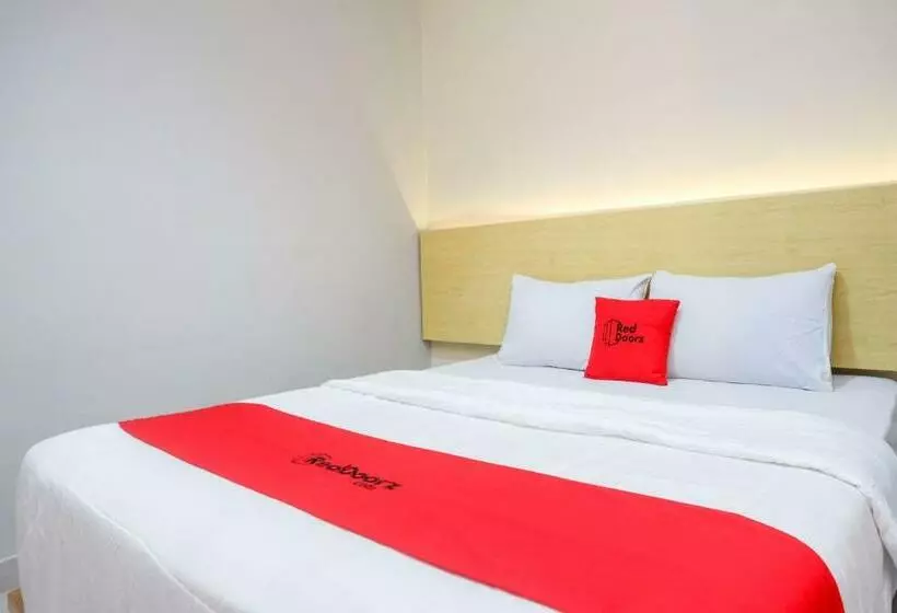 Hotelli Reddoorz Near Stasiun Batang