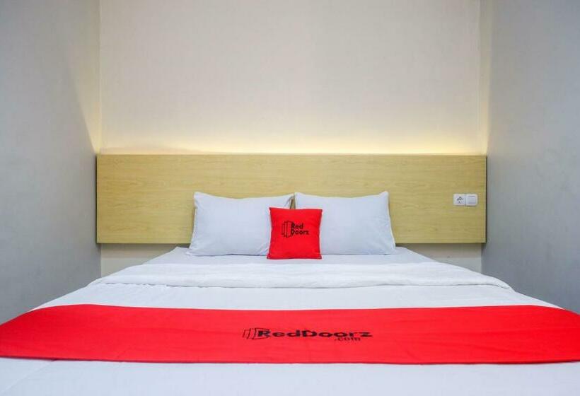 فندق Reddoorz Near Stasiun Batang