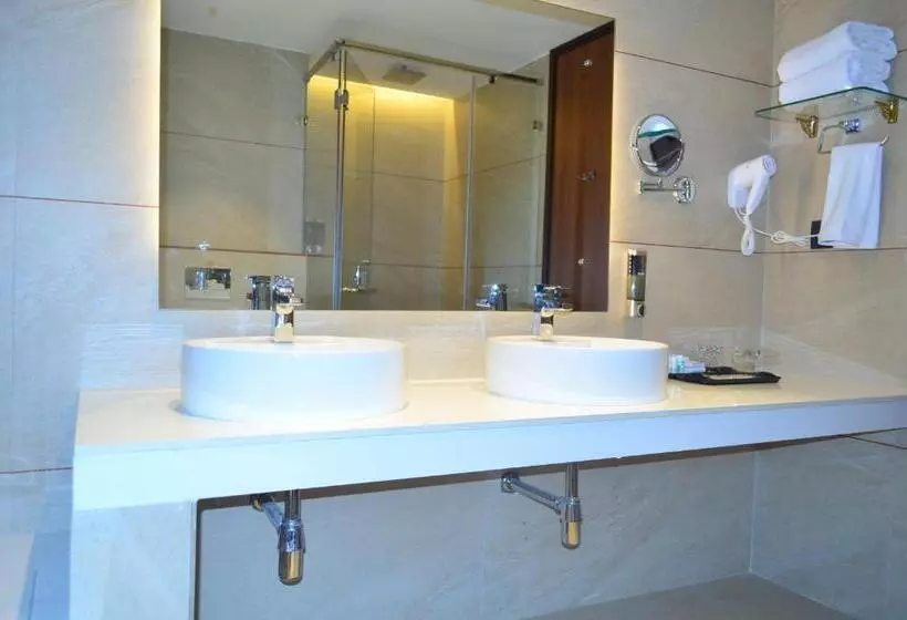 ホテル The Aurum Subrahmanya