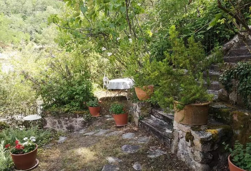 Majatalo Chambres Auberge De Thorrenc