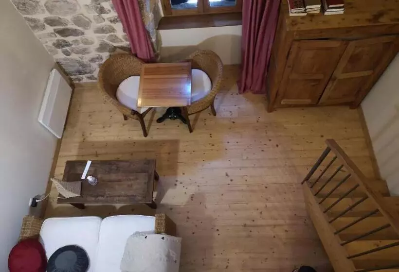 Majatalo Chambres Auberge De Thorrenc