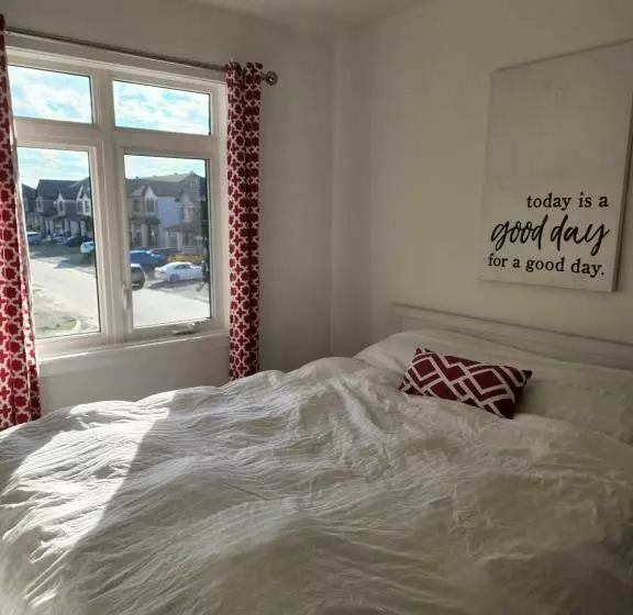 پانسیون Place You Can Call Home !!! Near Ottawa Airport