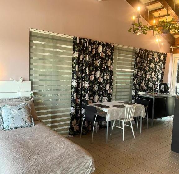 פנסיון Room In B&b   Casa Belvedere   Complimentary Wifi And Private Parking