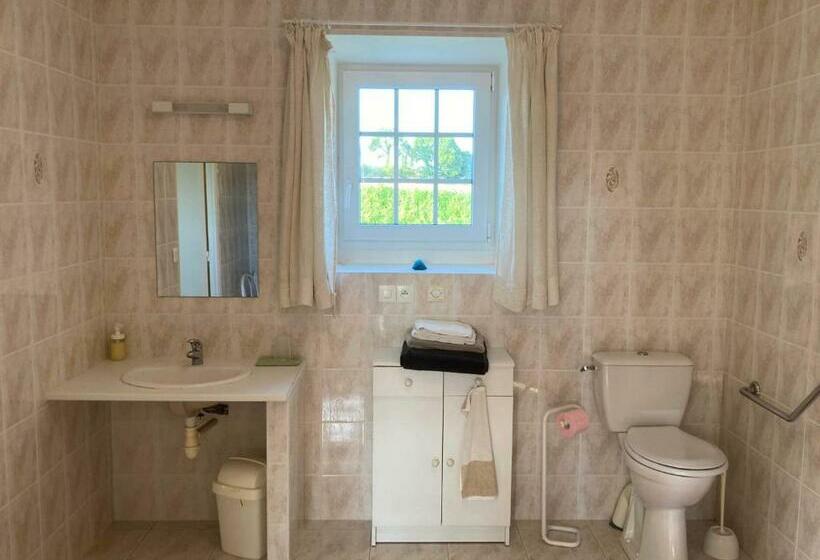 Bed & Breakfast Ferme Fortifiée D Enguenard