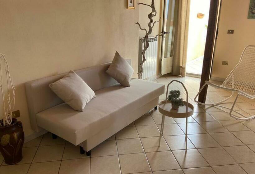 Bed and Breakfast Melissa Suites