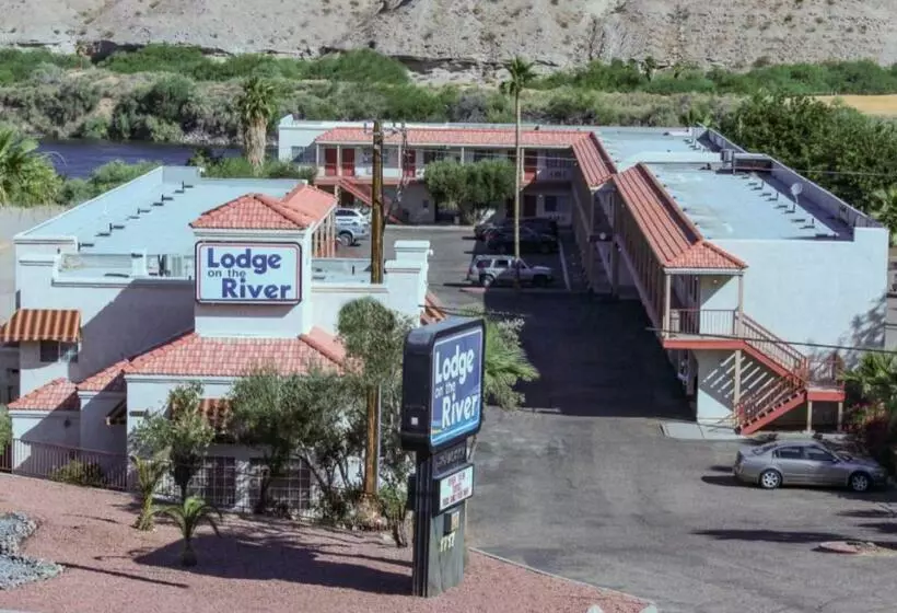ホテル Lodge On The River
