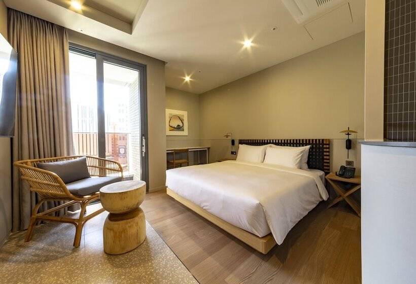 هتل Hound Garden&terrace