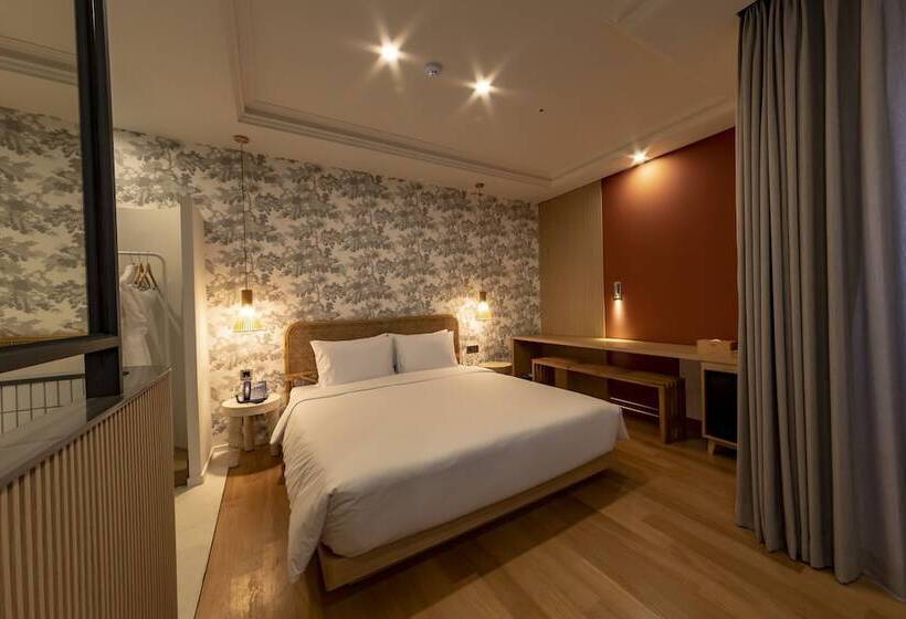 هتل Hound Garden&terrace